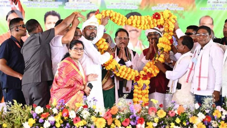 नरहरपुर में आयोजित ठाकुर जोहारनी कार्यक्रम में शामिल हुए मुख्यमंत्री श्री विष्णु देव साय.
