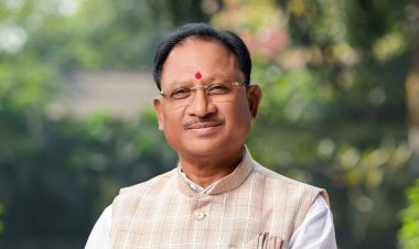 नाचा के जनक दाऊ दुलार सिंह मंदराजी की जयंती पर मुख्यमंत्री श्री विष्णुदेव साय ने किया नमन.