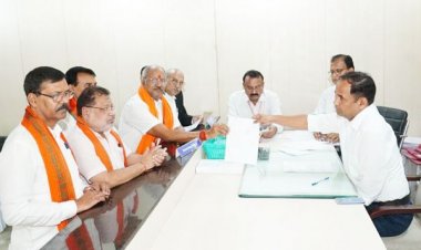 रायपुर लोकसभा सीट से बृजमोहन अग्रवाल ने दाखिल किया नामांकन