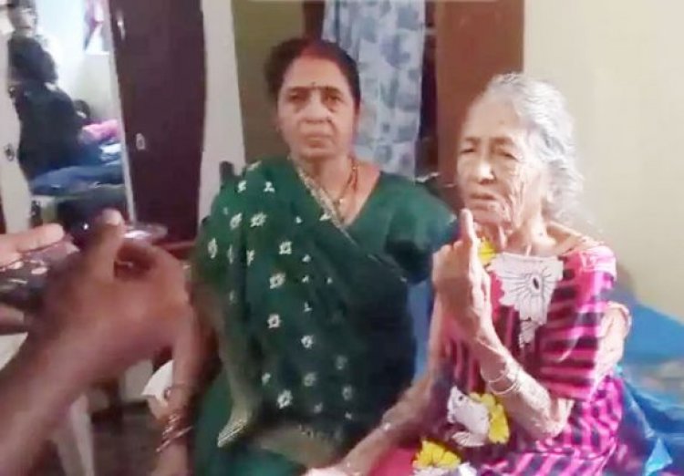 55 मतदाताओं को मिली होम वोटिंग की सुविधा