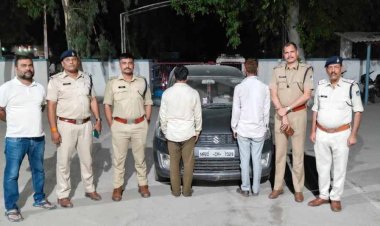 लग्जरी कार से गांजे की खेप लेकर जा रहे दो आरोपी धराये