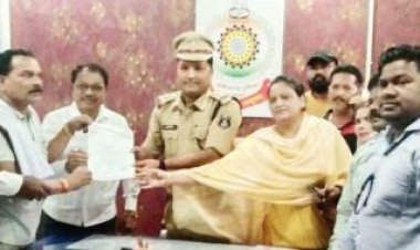 राहुल के खिलाफ गाली-गलौज, थाने पहुंचे कांग्रेसी