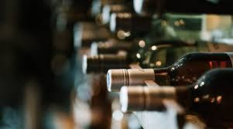 शराब प्रेमियों के लिए जरूरी खबर, कल प्रदेश भर में बंद रहेंगी शराब की दुकानें, क्लब और बार में भी शराब परोसने पर पाबंदी