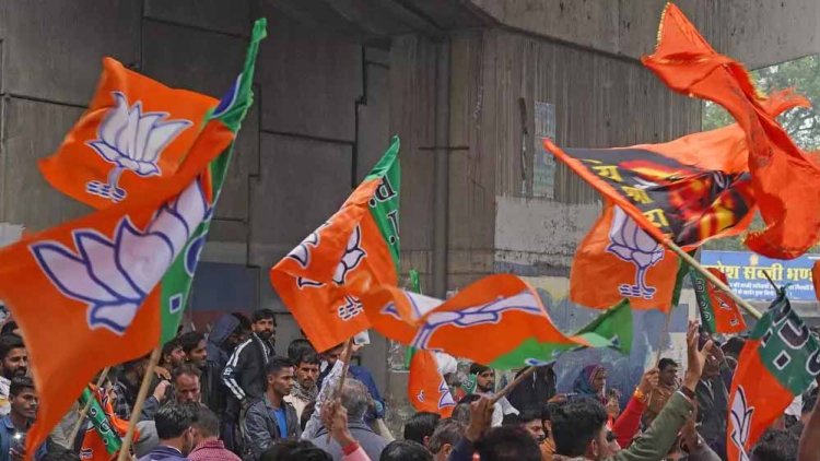 मध्यप्रदेश में बीजेपी को एक तरफा जीत के रुझान