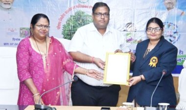 वृक्षारोपण कार्यक्रम से गरियाबंद जिले का नाम गोल्डन बुक ऑफ वर्ल्ड रिकार्ड में हुआ दर्ज