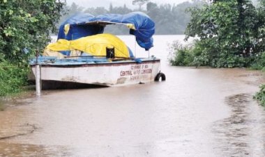 घंटों बंद रहा नेशनल हाइवे, कई गांव टापू बने