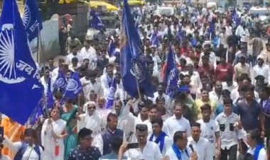 बुरहानपुर में हाथ जोड़कर दुकानें बंद करने की अपील:भारत बंद को लेकर शहर में घूमे कार्यकर्ता, नेपानगर में भी निकली रैली, दिखा मिलाजुला असर