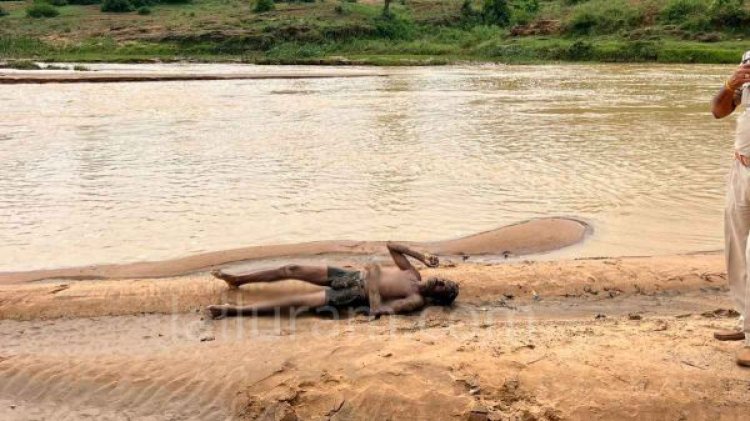 नदी में बहकर आया अज्ञात शव, शरीर पर मिले चोट के निशान, गांव में फैली सनसनी