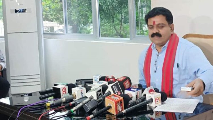 नक्सलियों से संबंध पर भूपेश बघेल के आरोपों पर डिप्टी सीएम विजय शर्मा का पलटवार, कहा- हम दस्तावेजी प्रमाण की बात कर रहे, आप अपने आरोप प्रमाणित करें