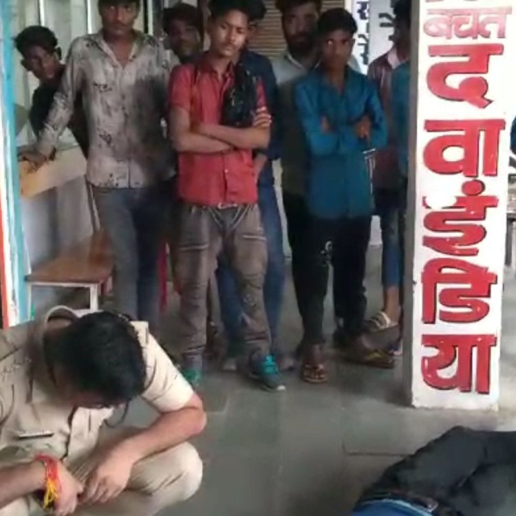 मानस भवन परिसर में मिला युवक का शव:सुबह दुकान खोलने पहुंचे दुकानदारों ने देखा, सीएसपी ने कहा- पता कर रहे कौन है