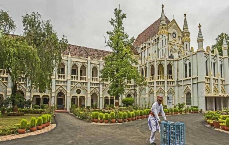 हाईकोर्ट ने जेल प्रशासन से किया जवाब तलब, सजा पूरी होने के बावजूद क्यों नहीं किया रिहा?