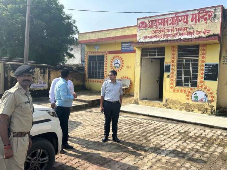 राजस्थान-दौसा के बांदीकुई पहुंचे कलेक्टर, खारा पानी मिलने पर अधिकारियों को फटकारा