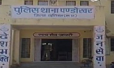 विवाहिता की मौत का मामला:पुलिस ने जांच के बाद ससुराल पक्ष और मायके पक्ष पर केस; नाबालिग को बालिग बताकर की थी शादी