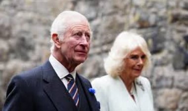 महाराजा चार्ल्स और महारानी कैमिला ने ऑस्ट्रेलियाई युद्ध स्मारक पर पुष्पांजलि अर्पित की