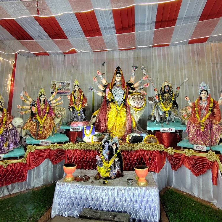 9 दिन मां की आराधना में लीन रहा राजगढ़:40 से अधिक पंडालों में विराजित हुई माता, बंगाल से आई विशेष सामग्री से सजीं झांकियां