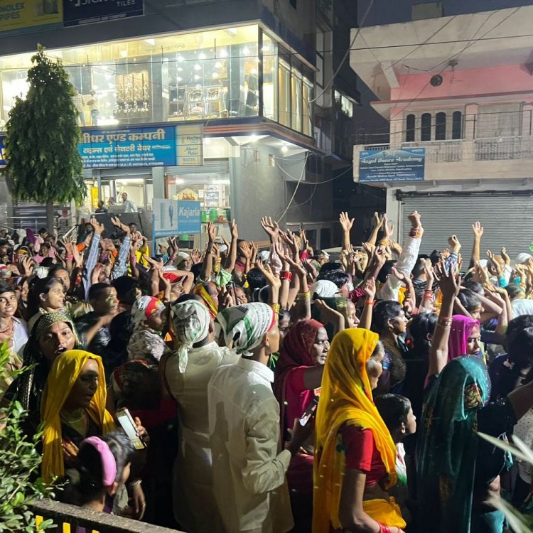 पन्ना में अंतरराष्ट्रीय शरद पूर्णिमा महोत्सव की धूम:श्री प्राणनाथ जी की शोभा यात्रा निकाली गई, देश विदेश से आए सुंदर साथ हुए शामिल