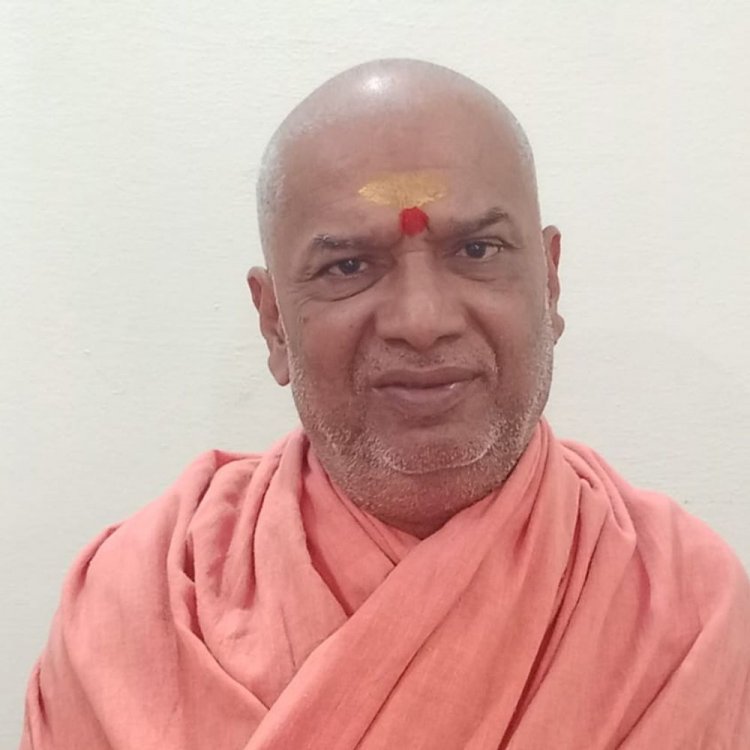 दीप पर्व पर शंकराचार्य मठ इंदौर में विशेष प्रवचन:दीपावली का त्योहार है आया, दीपावली उसी की जिसने खुद को दीप बनाया- डॉ. गिरीशानंदजी महाराज