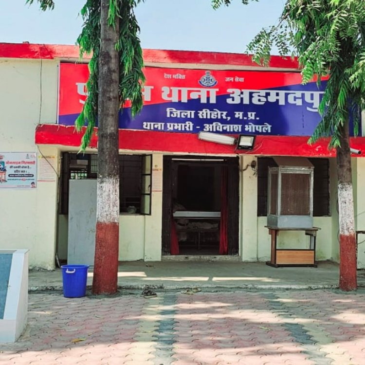 दीपावली पर जुआ खेल रहे 7 आरोपी गिरफ्तार:अहमदपुर पुलिस की दो टीमों ने की छापामार, जुआ एक्ट के तहत मामला दर्ज