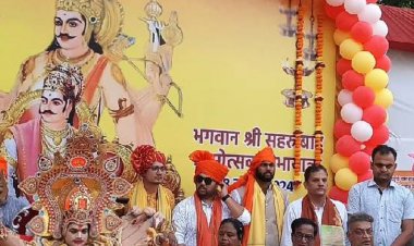 भगवान सहस्त्रबाहु की जयंती पर डमरू दल की शिवस्तुति:कलचुरी कलार समाज ने धूमधाम से मनाई जयंती, शोभायात्रा में उमड़ा जनसैलाब