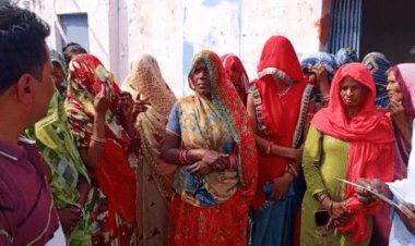 ​​​​​​​अवैध शराब की बिक्री के खिलाफ महिलाओं ने खोला मोर्चा:भोपाल के रायपुर में किया प्रदर्शन; कहा-कार्रवाई नहीं की तो चक्का जाम करेंगे