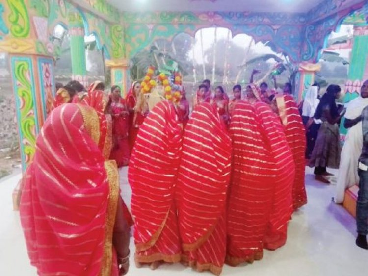 मां विन्ध्वासिनी मंदिर में भंडारा