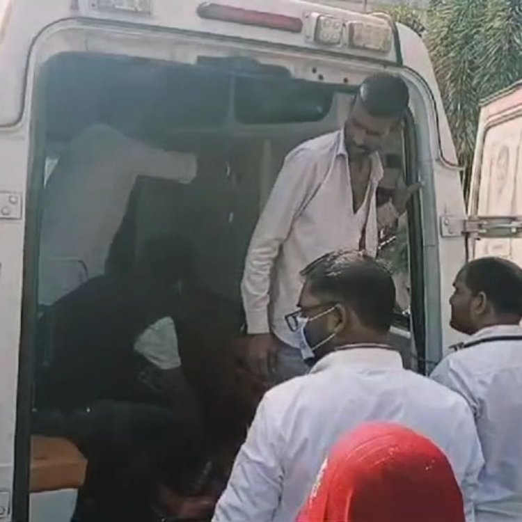 शख्स नदी में डूबा, हालत गंभीर:शाजापुर में खेत पर काम करने के दौरान नहाने उतरा था, इंदौर रेफर