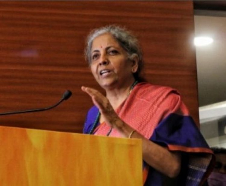 केंद्रीय वित्त मंत्री पहुंचीं पटना, कई कार्यक्रमों में होंगी शाम‍िल