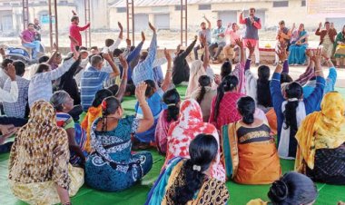 अधिकारी-कर्मचारी संघ अनिश्चितकालीन हड़ताल पर, कांग्रेस का समर्थन