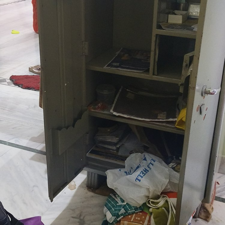 दयानंद वार्ड की पार्षद के घर लाखों की चोरी:सागर में खिड़की की जाली तोड़कर घुसे, लॉकर से जेवरात और 15 लाख रुपए ले गए