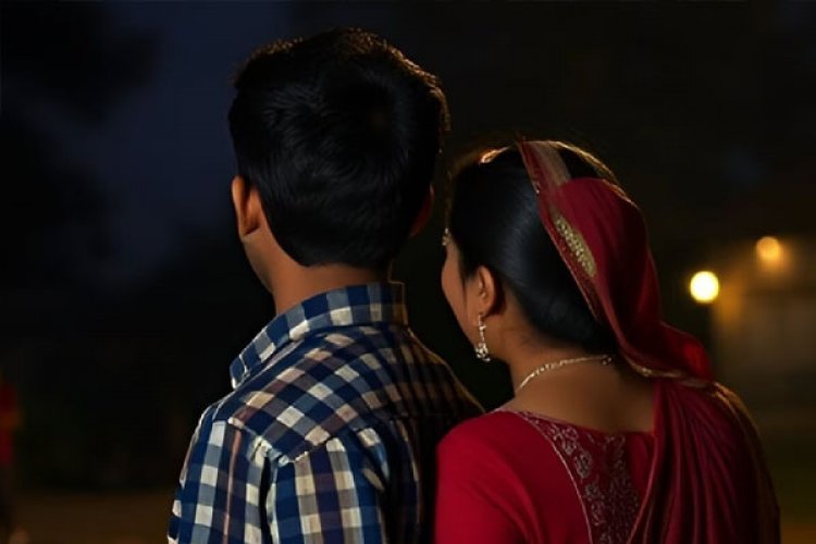 कार में कर रहे थे अश्लील हरकत, पुलिस ने कपल को किया गिरफ्तार