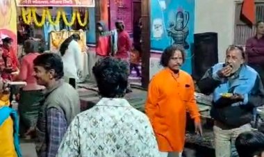 नीमच के टेढ़ेश्वर महादेव मंदिर में अन्नकूट महोत्सव:भक्त मंडली ने पूरी की एक वर्ष की प्रभात फेरी यात्रा, श्रद्धालुओं ने ग्रहण किया प्रसाद