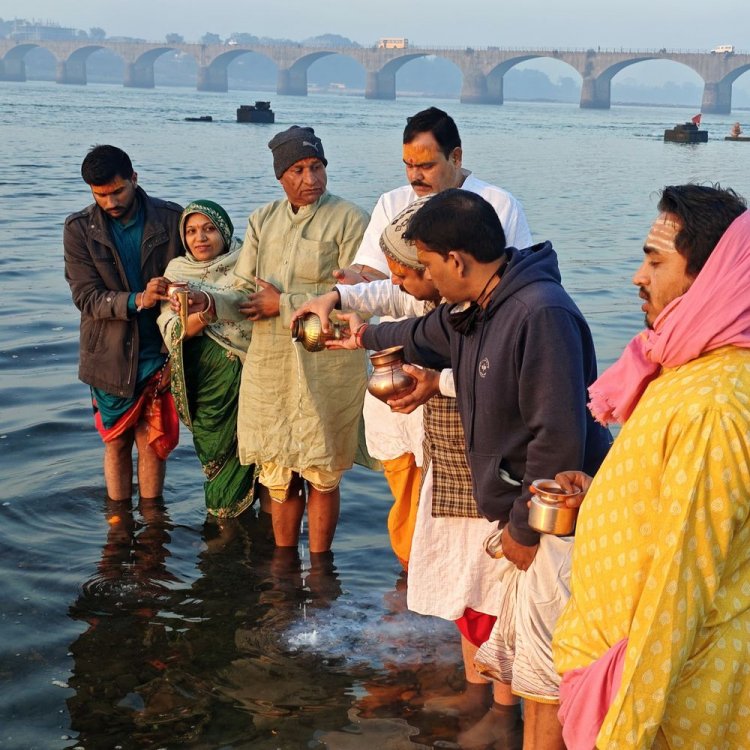 बड़वाह में नर्मदा जयंती महोत्सव की शुरुआत:अखंड ज्योति प्रज्वलति की; रोज शाम 7 बजे होगी संगीतमय महाआरती