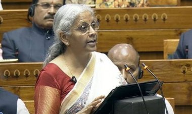 स्टैंडर्ड डिडक्शन के साथ 12.75 लाख की कर योग्य आय पर कोई टैक्स नहीं