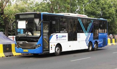 प्रयागराज में हाईड्रोजन फ्यूल से चलने वाली बस 12 मीटर लंबी, 42 लोग हो सकेंगे सवार, गंगा पथ पर दौड़ी ये स्पेशल बस