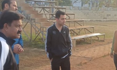 स्टेडियम का निरीक्षण करने पहुंचे विदिशा एसपी:ट्रैक पर पत्थर देख हुए नाराज, खिलाड़ियों की सुरक्षा और सुविधाओं का ध्यान रखने के निर्देश