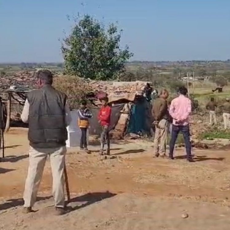 रंग पंचमी मेले से पहले हटाए जा रहे अवैध कब्जे:JCB से तोड़े मकान और नष्ट कर रहे फसलें, करीला में वन विभाग की कार्रवाई