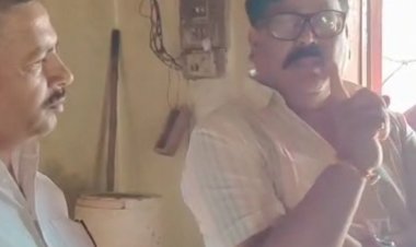 टीकमगढ़ में फायर स्टेशन का निरीक्षण:नपाध्यक्ष ने दो गायब कर्मचारियों की अनुपस्थिति दर्ज करने के दिए आदेश