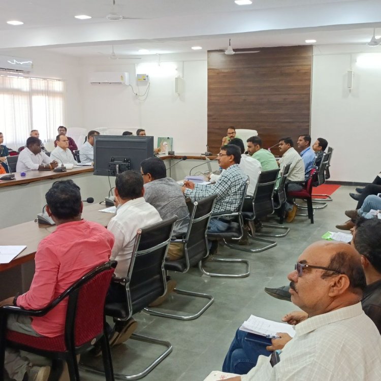 मऊगंज में सभी सरकारी कार्यालय होंगे पेपरलेस:कर्मचारियों को दिया गया ई-ऑफिस ट्रेनिंग