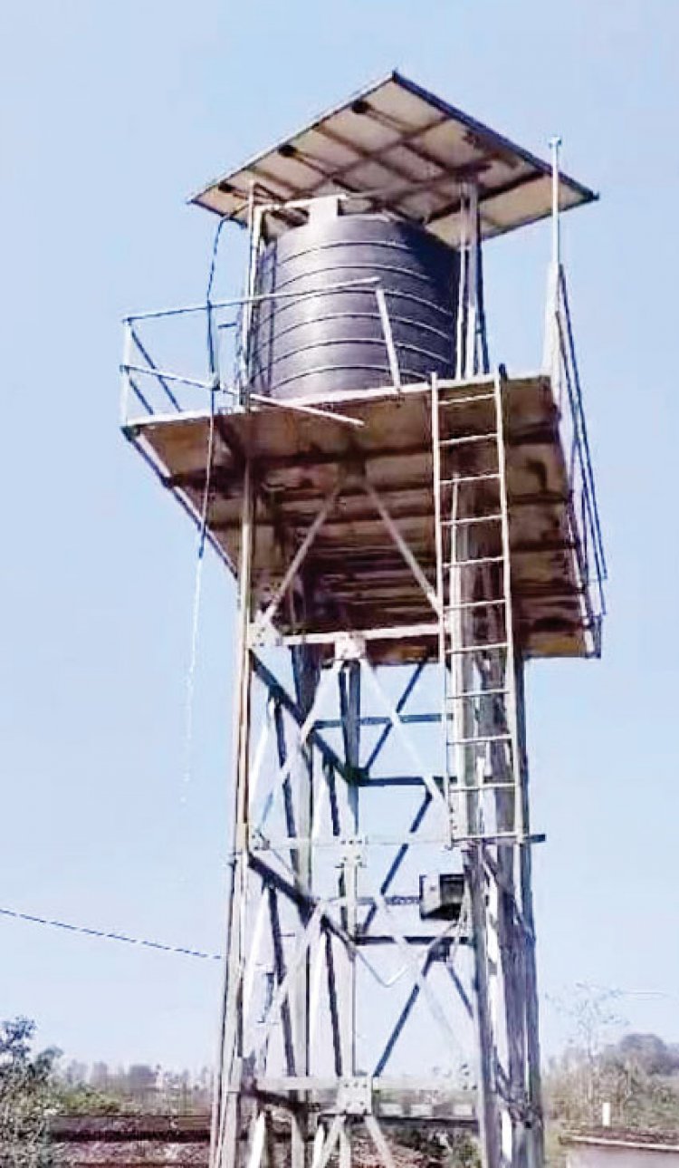 खबर का असर: डेढ़ साल से सूखा पड़ा सोलर पंप सुधरा, ग्रामीणों को राहत