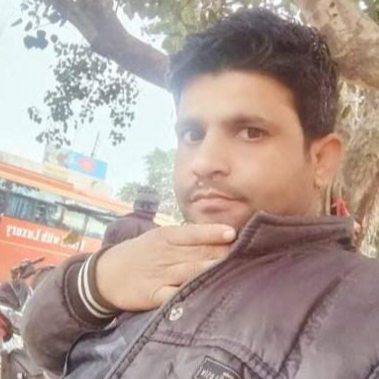 खंडवा में करंट लगने से बिजलीकर्मी की मौत:मीटर रीडर को ट्रांसफॉर्मर पर चढ़ाया, अचानक सप्लाई चालू कर दी; चक्काजाम किया