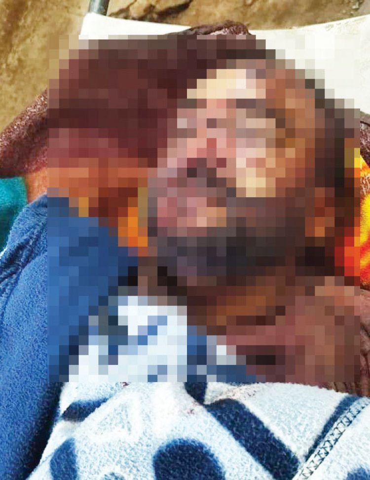 विवाहिता से प्रेम प्रसंग, शादी में शामिल होने आए प्रेमी की लाठी-डंडा, टांगी और लात घुसा मारकर हत्या