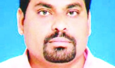 सरकारी अंग्रेजी स्कूल में हिन्दी माध्यम के शिक्षक की नियुक्ति पर आपत्ति