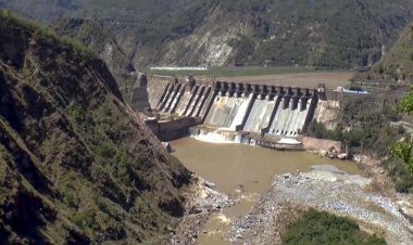 PM मोदी की ‘वॉटर स्ट्राइक’ से पाकिस्तान में कोहराम, इस बड़े अफसर ने दिया इस्तीफा, जानिए वजह