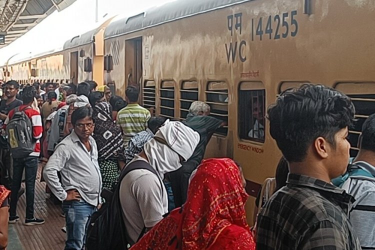 गोंदिया में आरओआर का काम जारी:4&5 जून को सीआरएस जांच, ट्रेनों की लेट लतीफी से यात्री परेशान