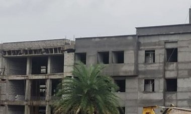 धार में अब तक नहीं बना नया कलेक्ट्रेट भवन:40% काम अधूरा, अगस्त में डेडलाइन; इंजीनियर बोले- काम समय पर पूरा हो, कोशिश जारी