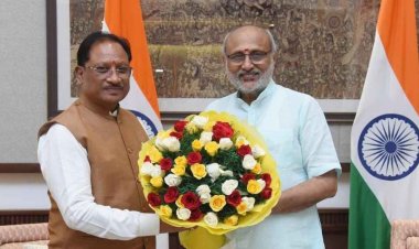 मुख्यमंत्री श्री विष्णु देव साय ने उपराष्ट्रपति श्री सी. पी. राधाकृष्णन से की सौजन्य भेंट