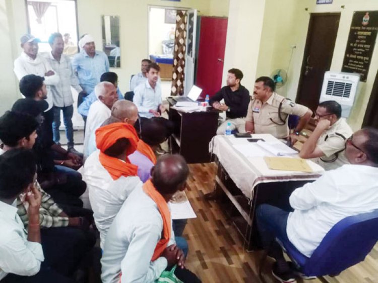 एसईसीएल अमेरा के अफसरों संग परसोडीकला के ग्रामीणों की बैठक