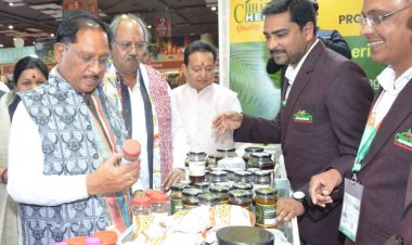 अंतरराष्ट्रीय व्यापार मेले में मुख्यमंत्री श्री विष्णुदेव साय ने छत्तीसगढ़ पेवेलियन का किया अवलोकन.