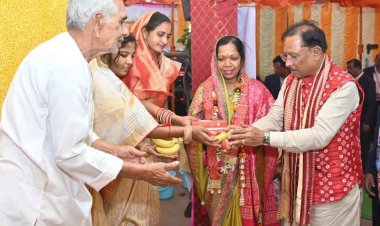 मुख्यमंत्री श्री विष्णुदेव साय बसना सलखण्ड में मां महालक्ष्मी पूजन कार्यक्रम में हुए शामिल.