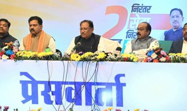 शासन के 2 वर्ष : जनविश्वास से जनकल्याण तक - शासन की जनकल्याणकारी योजनाओं से समग्र विकास की ओर तेजी से आगे बढ़ रहा है छत्तीसगढ़ .